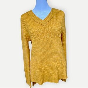Universal Thread Long Sleeve Mustard Yellow V-Neck Knit Pullover Sweater. XS.